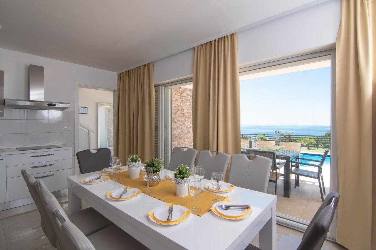 Villas Royal I With Private Pool ノヴァリャ エクステリア 写真