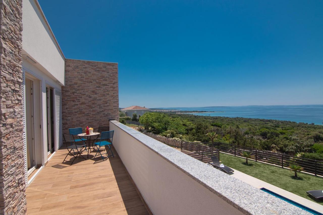 Villas Royal I With Private Pool ノヴァリャ エクステリア 写真