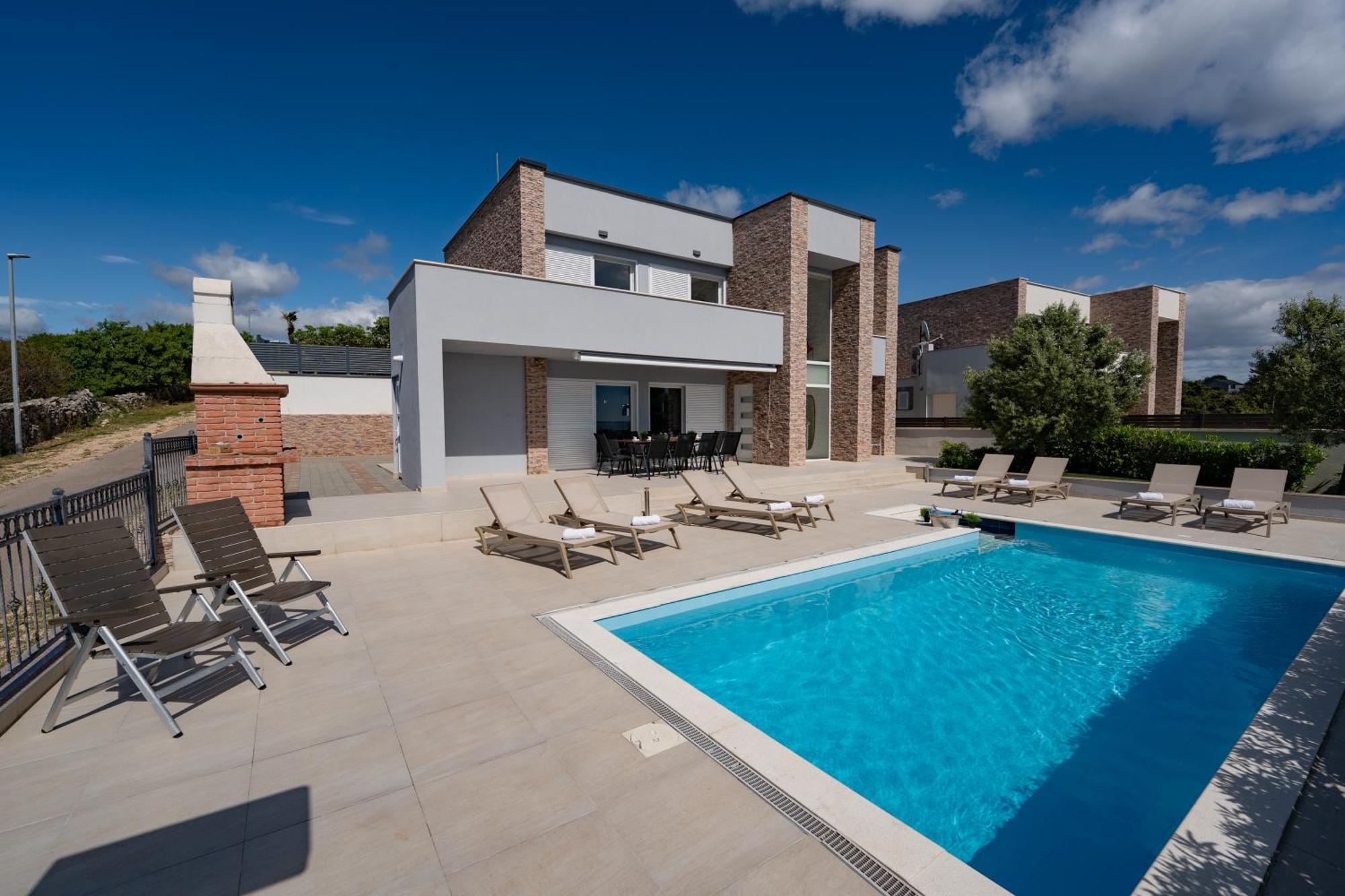 Villas Royal I With Private Pool ノヴァリャ エクステリア 写真