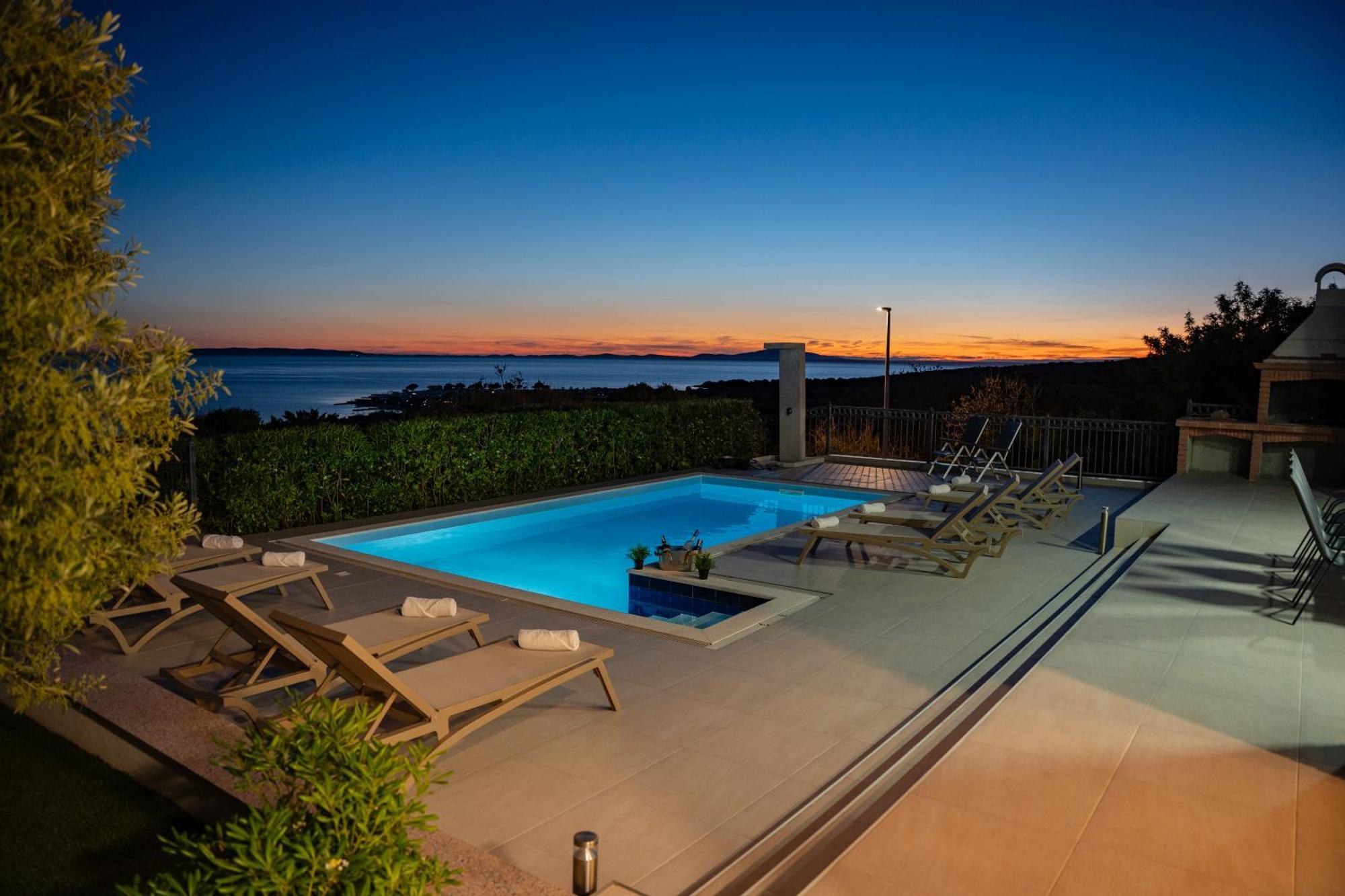 Villas Royal I With Private Pool ノヴァリャ エクステリア 写真